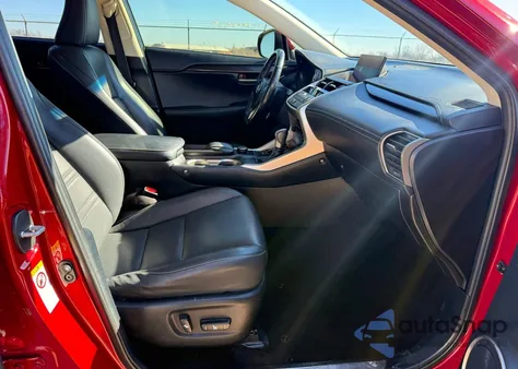 2015 Lexus Nx 200T z USA, uszkodzony, nr VIN JTJYARBZ5F2012249